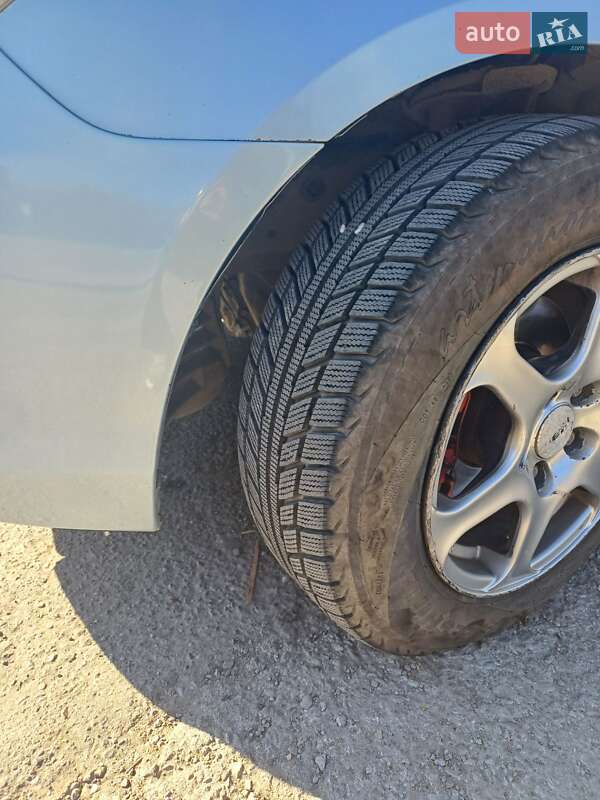 Хэтчбек Mazda 3 2006 в Каменец-Подольском