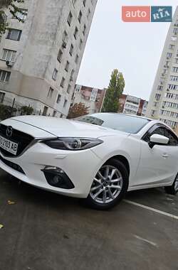 Mazda 3  2015
