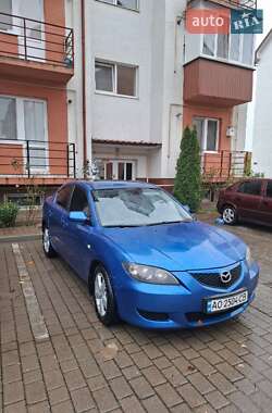 Mazda 3  2004
