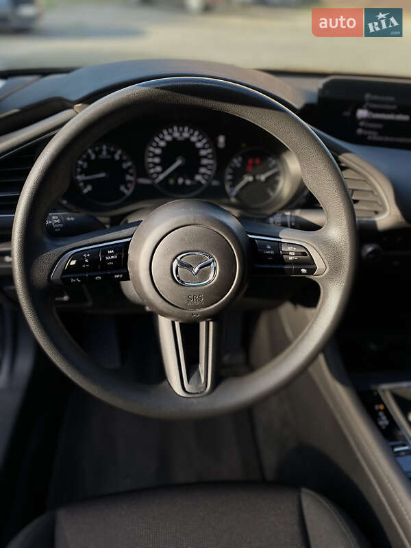 Седан Mazda 3 2023 в Виннице
