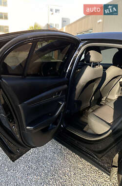Седан Mazda 3 2023 в Виннице