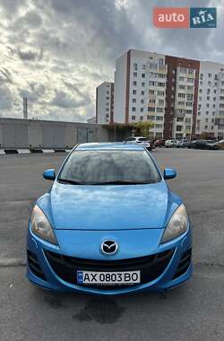 Mazda 3  2011