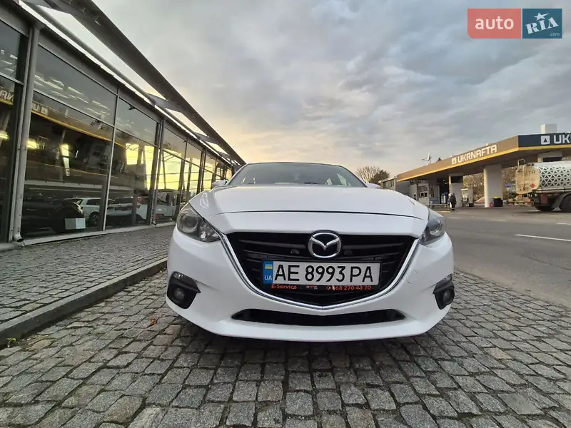 Mazda 3 2016