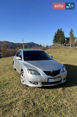 Mazda 3  2004