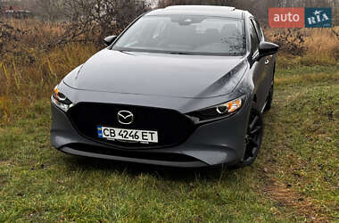 Mazda 3  2023
