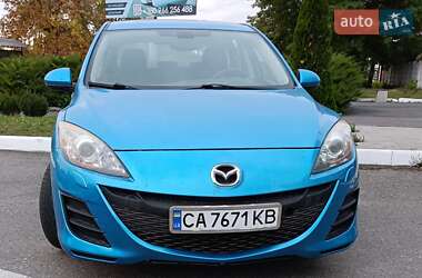 Mazda 3  2010