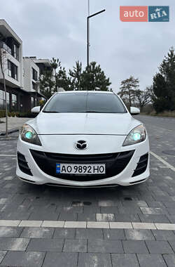 Mazda 3  2010