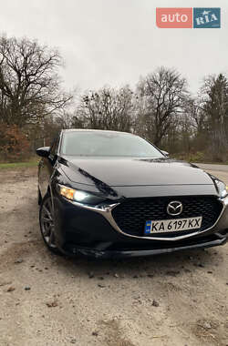 Mazda 3  2019