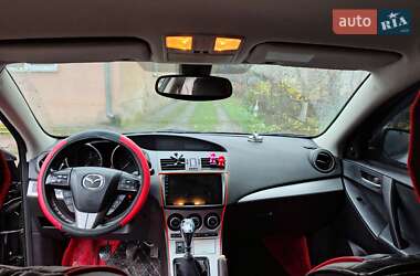 Седан Mazda 3 2010 в Мукачевому