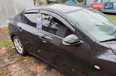 Седан Mazda 3 2010 в Мукачевому