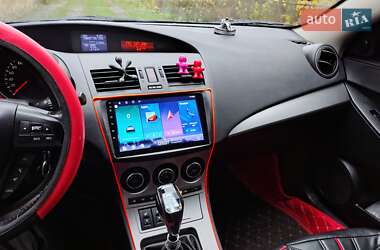 Седан Mazda 3 2010 в Мукачевому