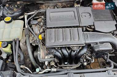 Седан Mazda 3 2010 в Мукачевому