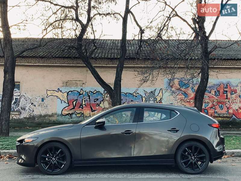 Хэтчбек Mazda 3 2019 в Николаеве фото 5 Хэтчбек Mazda 3 2019 в Николаеве