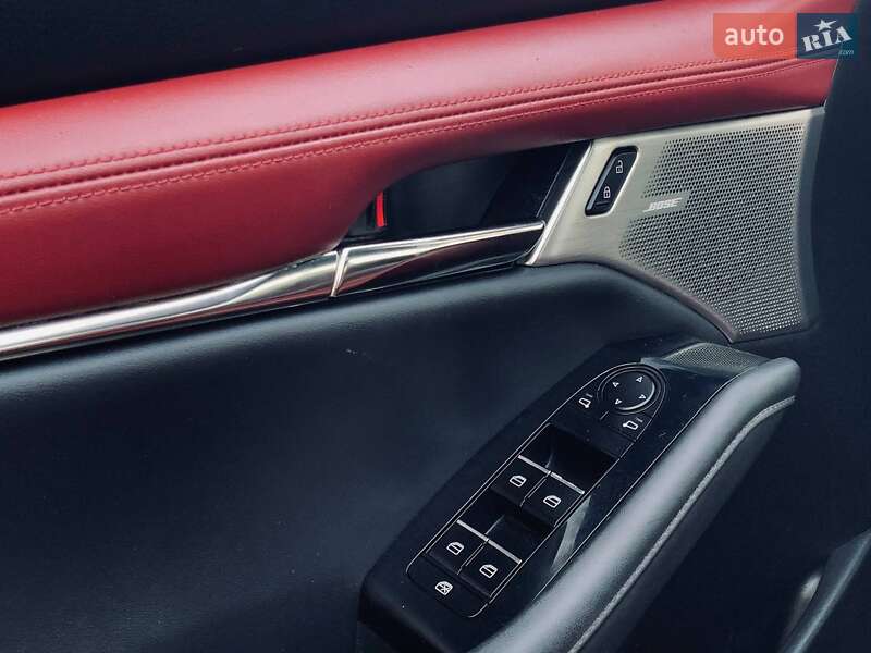 Хэтчбек Mazda 3 2019 в Николаеве фото 21 Хэтчбек Mazda 3 2019 в Николаеве