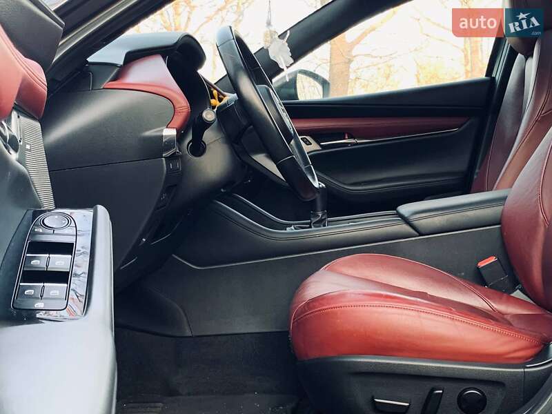 Хэтчбек Mazda 3 2019 в Николаеве фото 16 Хэтчбек Mazda 3 2019 в Николаеве