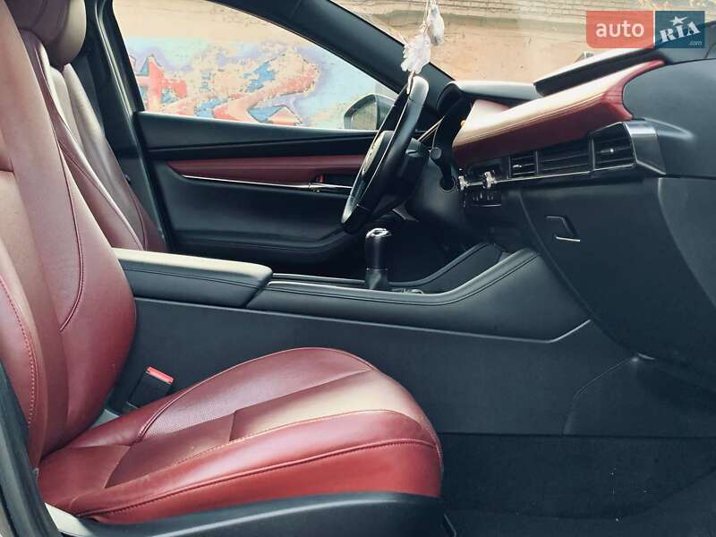 Хэтчбек Mazda 3 2019 в Николаеве фото 17 Хэтчбек Mazda 3 2019 в Николаеве