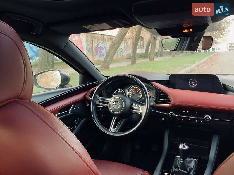 Хэтчбек Mazda 3 2019 в Николаеве фото 23 Хэтчбек Mazda 3 2019 в Николаеве
