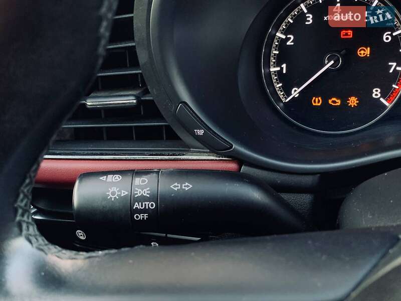 Хэтчбек Mazda 3 2019 в Николаеве фото 31 Хэтчбек Mazda 3 2019 в Николаеве