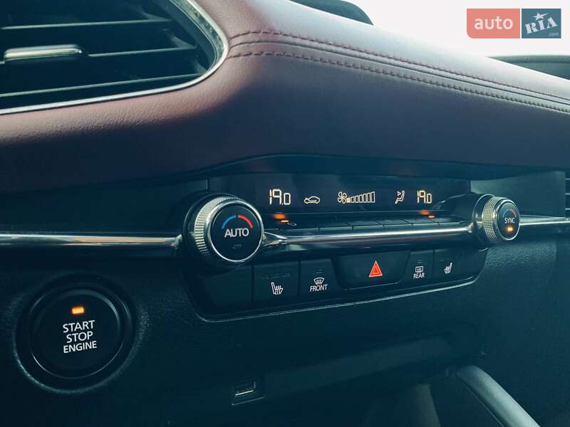 Хэтчбек Mazda 3 2019 в Николаеве фото 34 Хэтчбек Mazda 3 2019 в Николаеве
