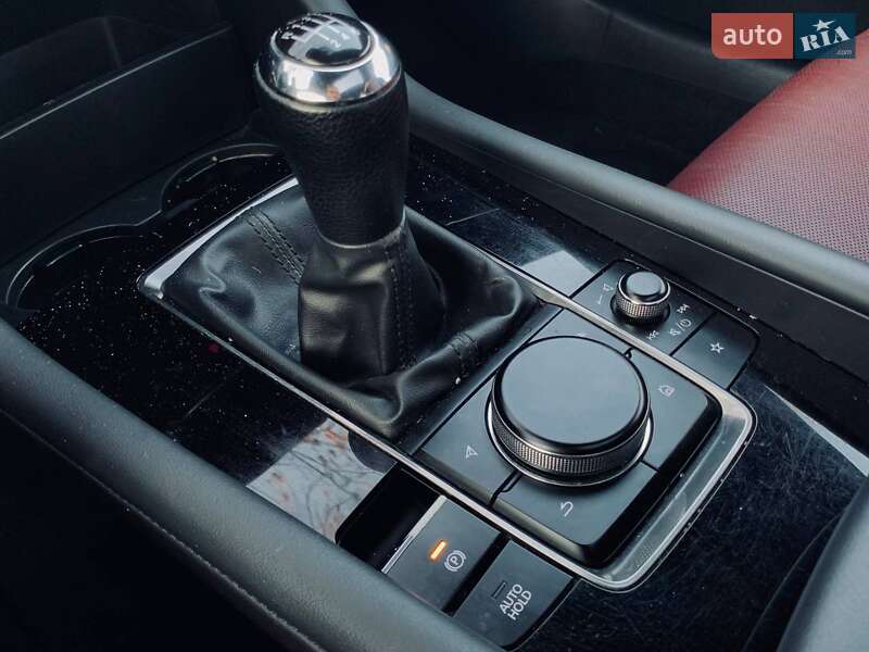 Хэтчбек Mazda 3 2019 в Николаеве фото 38 Хэтчбек Mazda 3 2019 в Николаеве