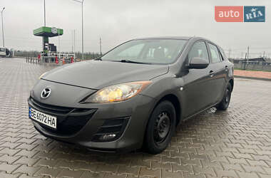 Mazda 3  2010