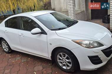 Mazda 3  2010