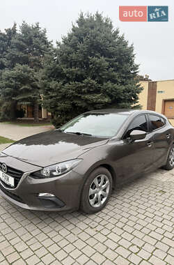 Mazda 3  2015
