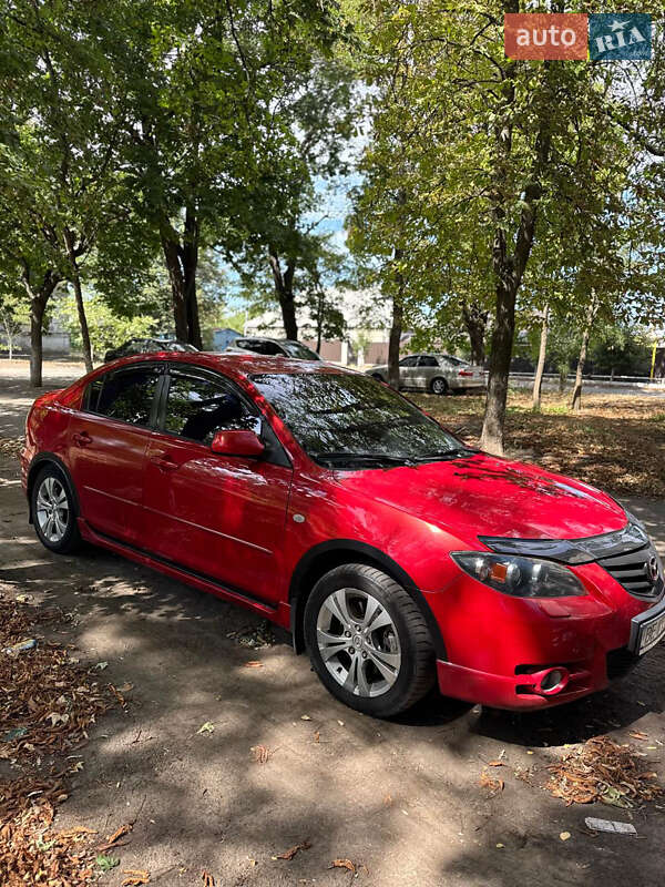 Седан Mazda 3 2005 в Доманевке