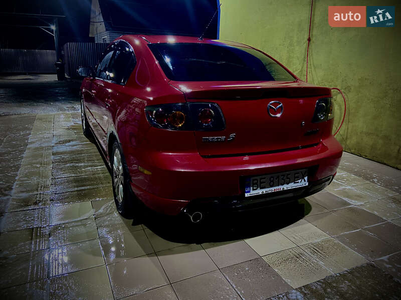 Седан Mazda 3 2005 в Доманевке