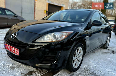 Mazda 3  2010