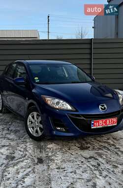 Mazda 3  2010