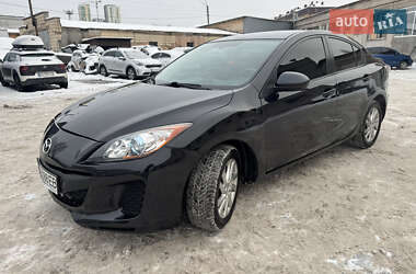 Mazda 3  2012
