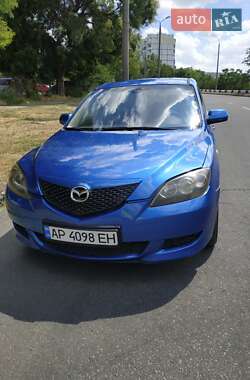 Mazda 3  2004