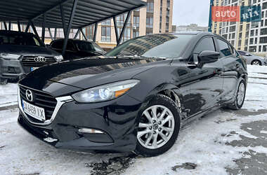 Mazda 3  2018