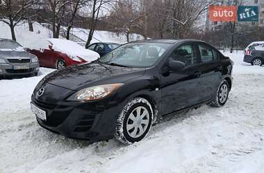 Mazda 3  2010