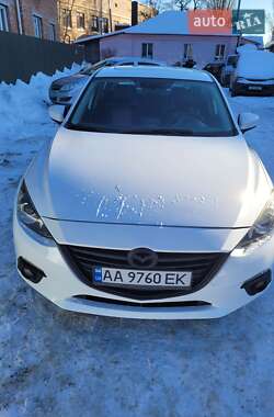 Mazda 3  2015