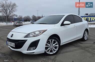 Mazda 3  2010