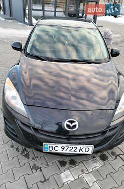 Mazda 3  2011