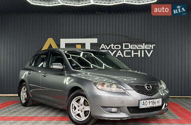 Mazda 3  2005