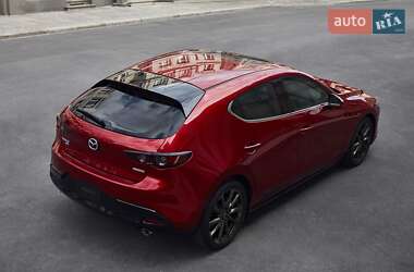 Mazda 3  2019