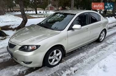 Mazda 3  2005