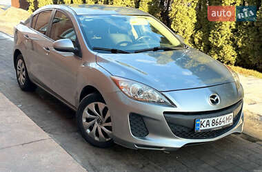 Mazda 3  2013