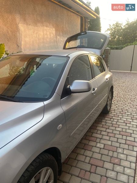 Хетчбек Mazda 3 2007 в Мукачевому