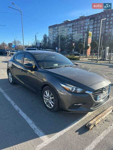 Хэтчбек Mazda 3 2017 в Днепре
