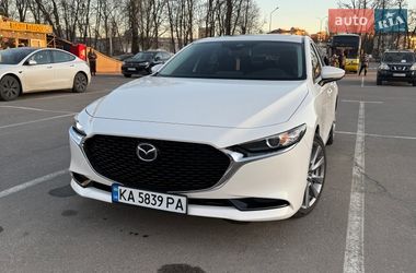 Mazda 3  2021
