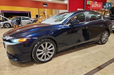 Mazda 3  2019
