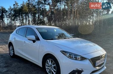 Mazda 3  2015