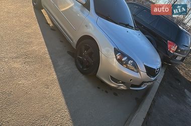 Mazda 3  2004