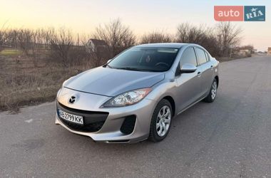 Mazda 3  2012