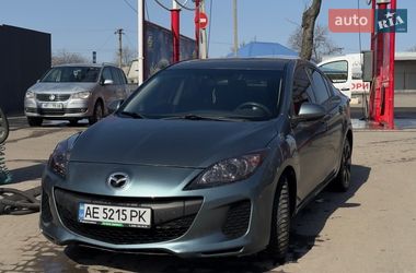 Mazda 3  2011